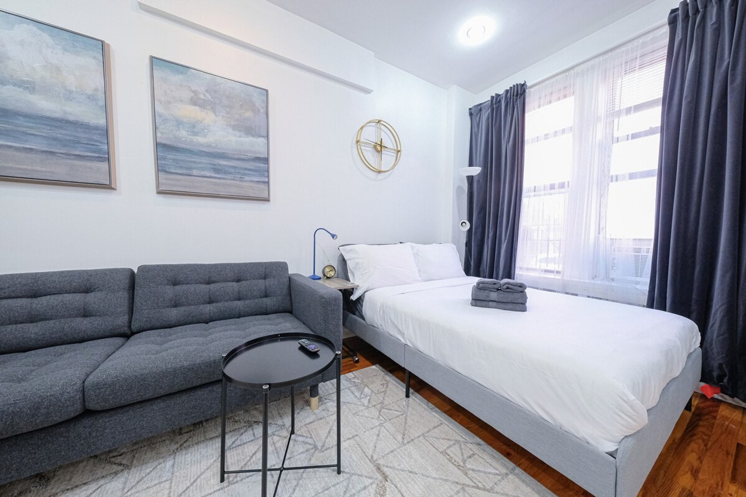 Building Photo - 310 E 103rd St