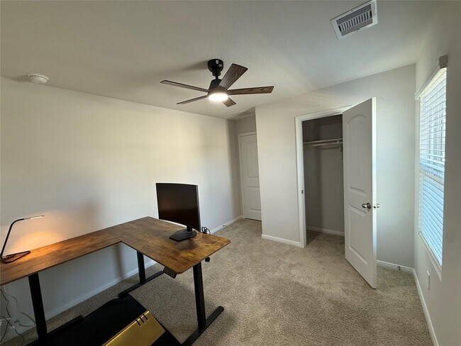 Building Photo - 300 Belmont Pl