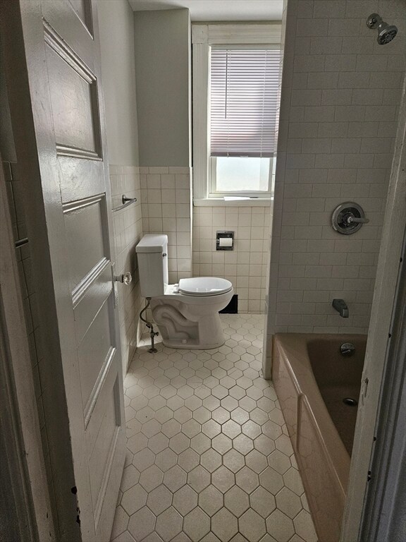 Building Photo - 21 Baldwin St