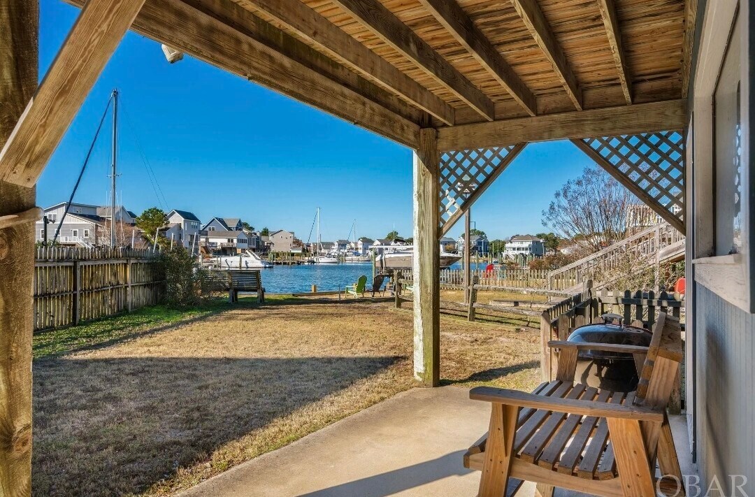 Building Photo - 305 Colington Dr