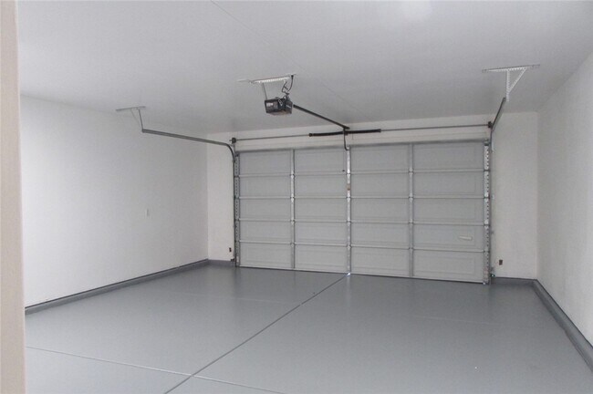 Building Photo - 13 Spanish Bay Dr