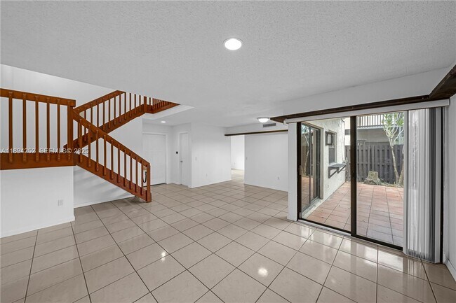 Building Photo - 15070 SW 49th Ln