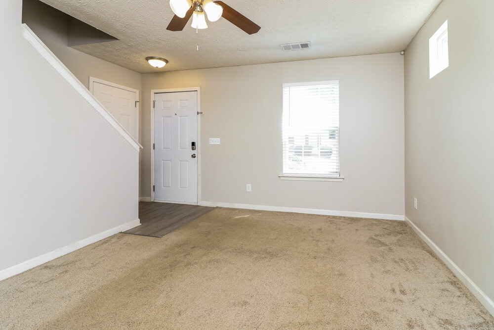 Building Photo - 141 Oak Grove Pl