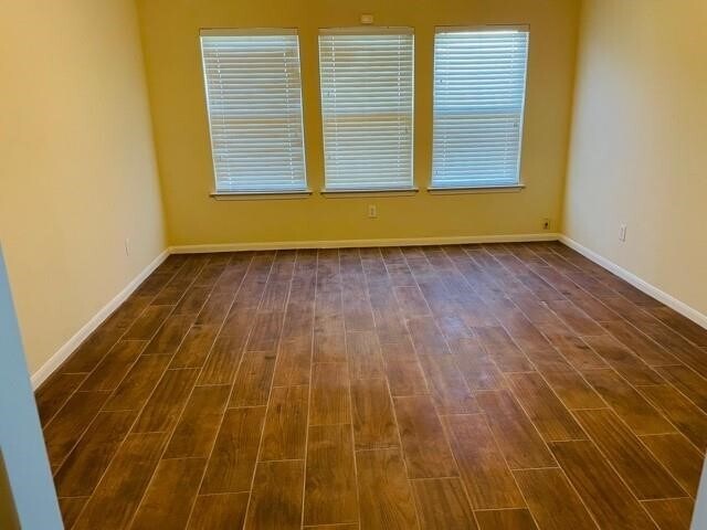 Building Photo - 9506 Carsonmont Ln