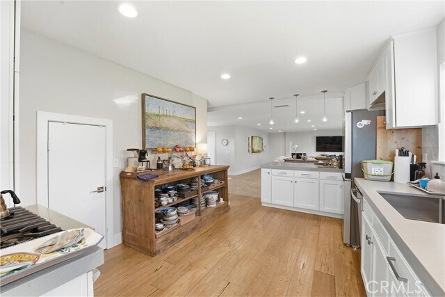 Building Photo - 3078 Zell Dr