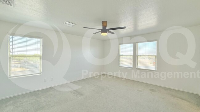 Building Photo - 40633 W Helen Ct
