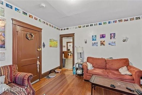 Building Photo - 2 br, 1 bath Triplex - 74 Osborn Street 1 ...