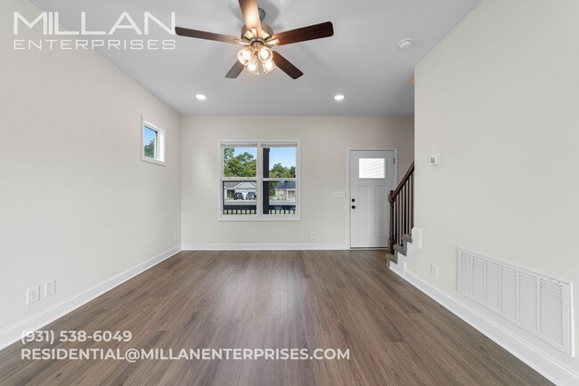 Building Photo - Spacious & Updated 3/2.5 Home Near Fort Ca...