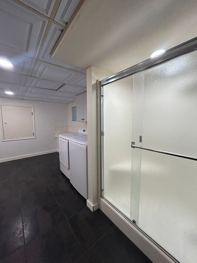 Building Photo - Charming 3-Bed Home in Bella Vista, AR