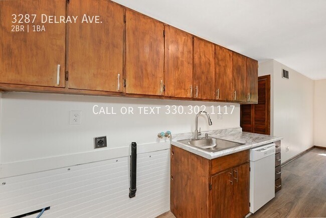 Building Photo - 3287 Delray Ave NW