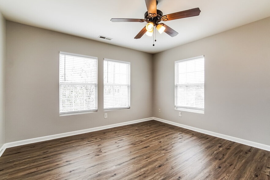 Building Photo - 6017 Ricker Rd