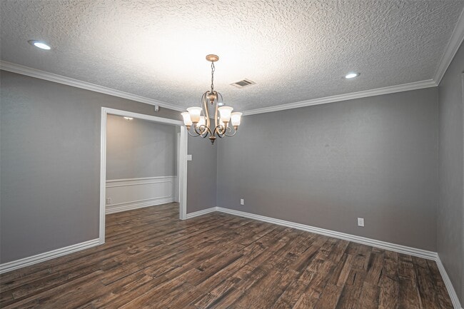 Building Photo - 17615 Swansbury Dr