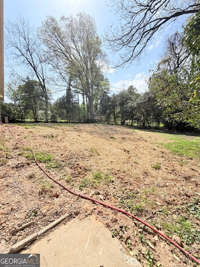 Building Photo - 125 Lillian Dr