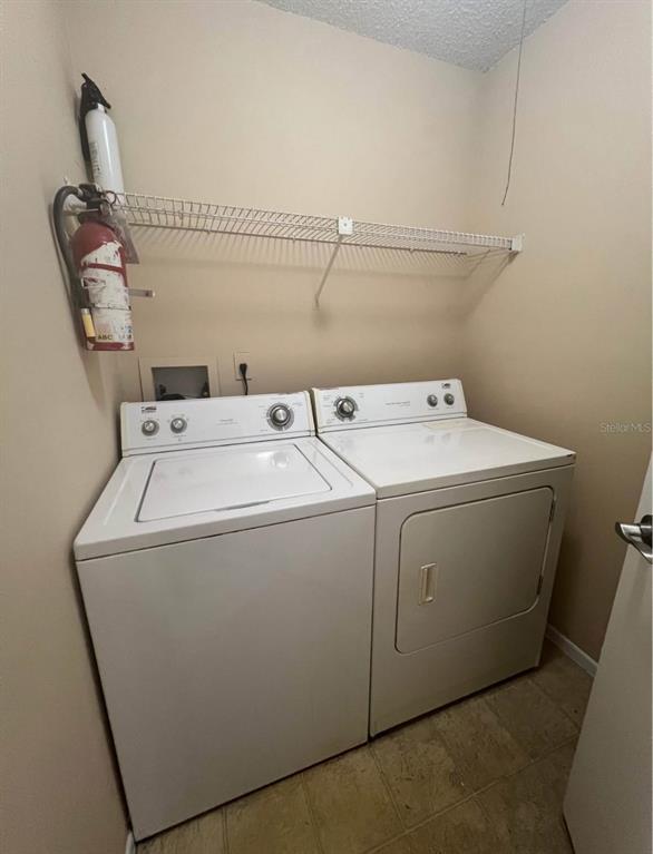 Building Photo - 718 Sugar Bay Way