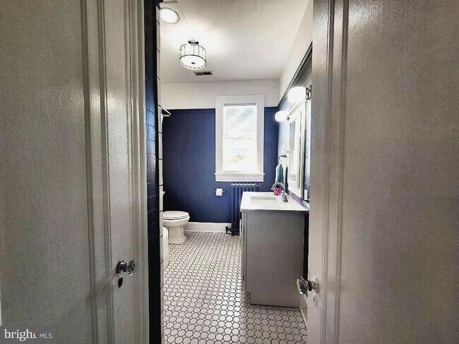 Building Photo - 515 Fourth St