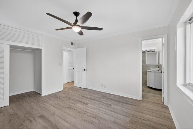 Building Photo - 624 Southwind Cir