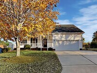 Building Photo - 3915 Red Hill Ct