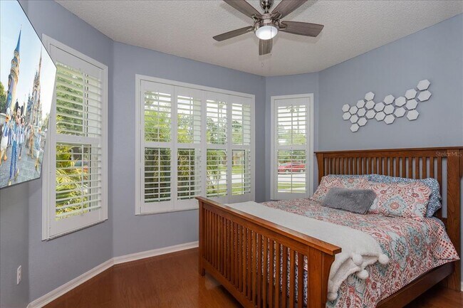 Building Photo - 15722 Green Cove Blvd