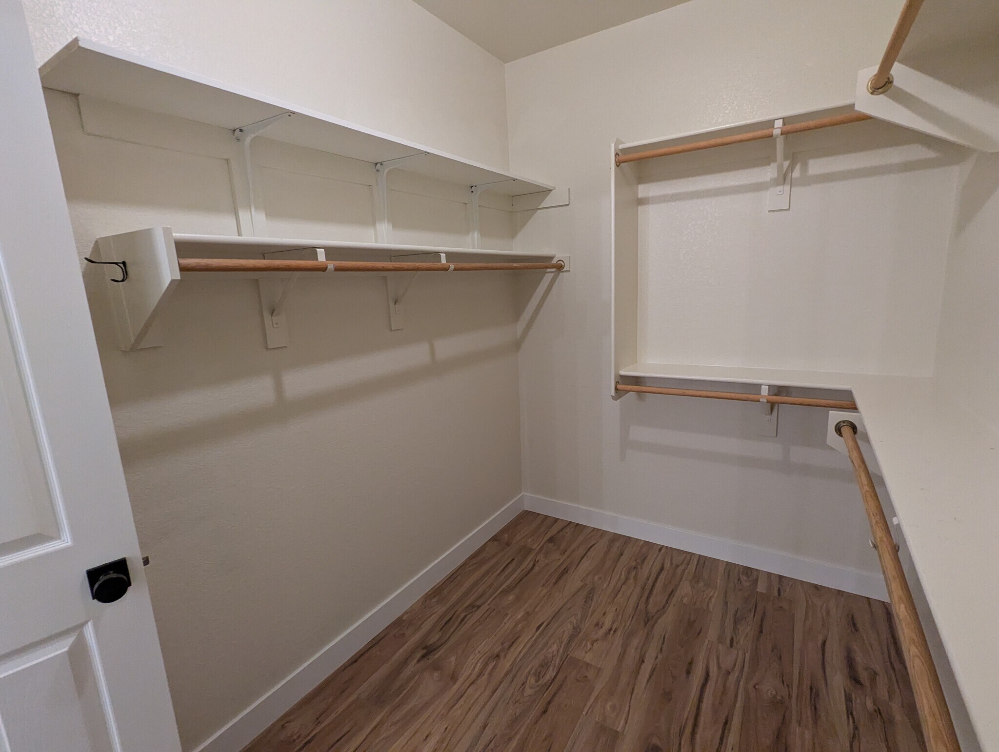 Building Photo - 267 E Smoke Tree Rd