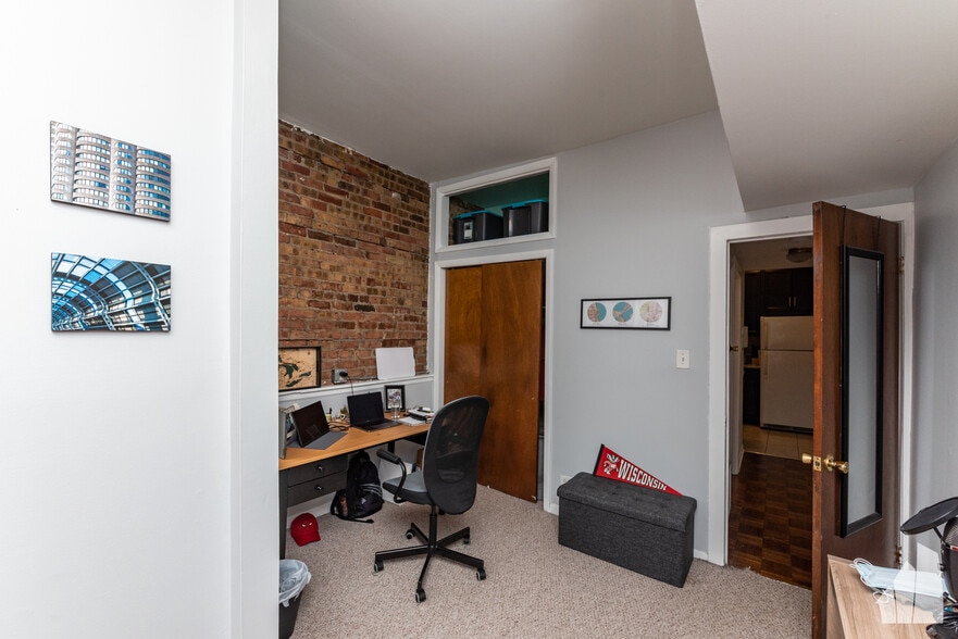 Building Photo - 746 W California Ter