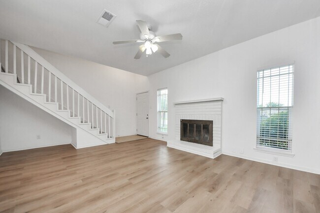 Building Photo - 12500 Brookglade Cir