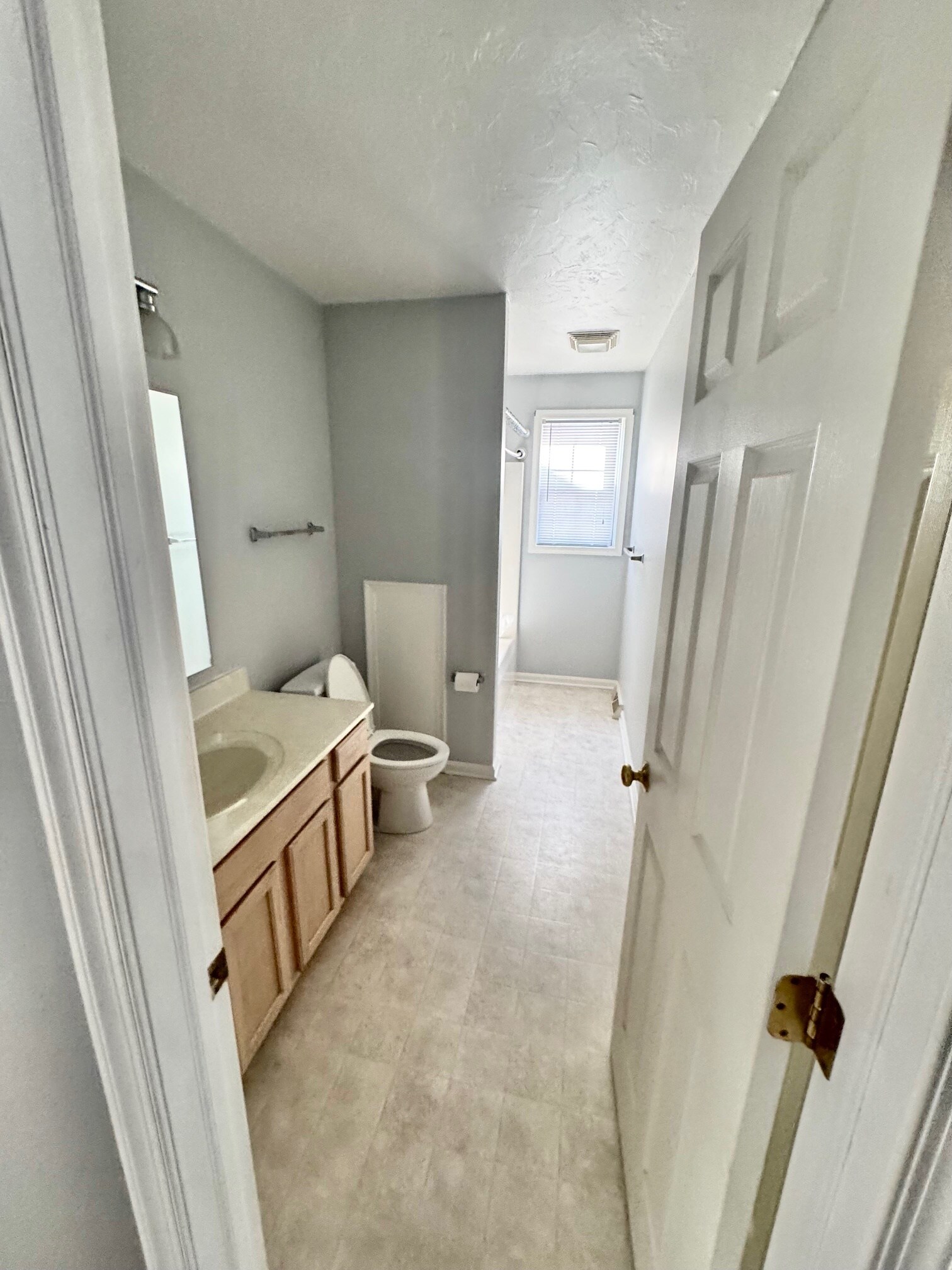 Building Photo - 626 Eichelberger St