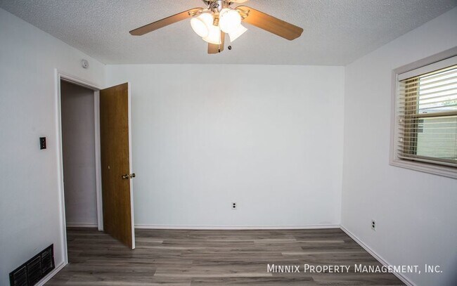 Building Photo - 5504 73rd St