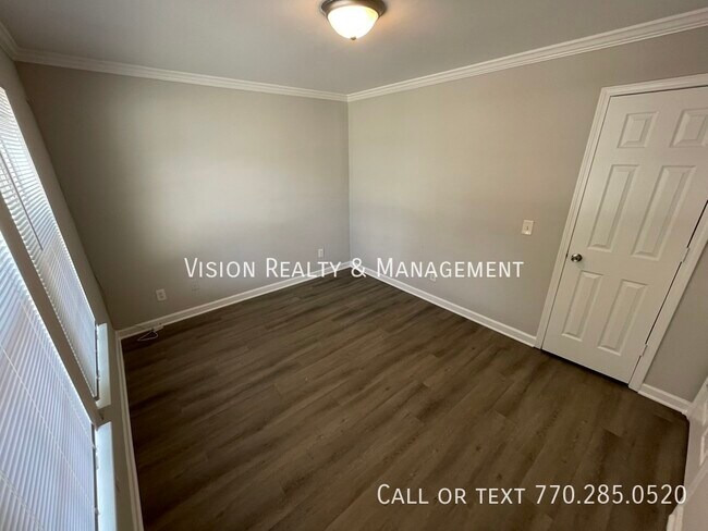 Building Photo - 1040 Thomasville Estates Dr SE