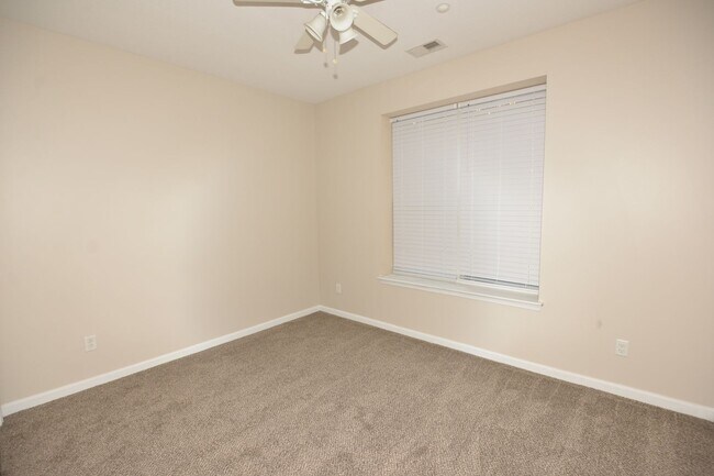 Building Photo - First Floor Condo off Shore Drive