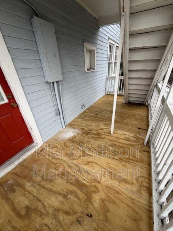 Building Photo - 801 E 39th St