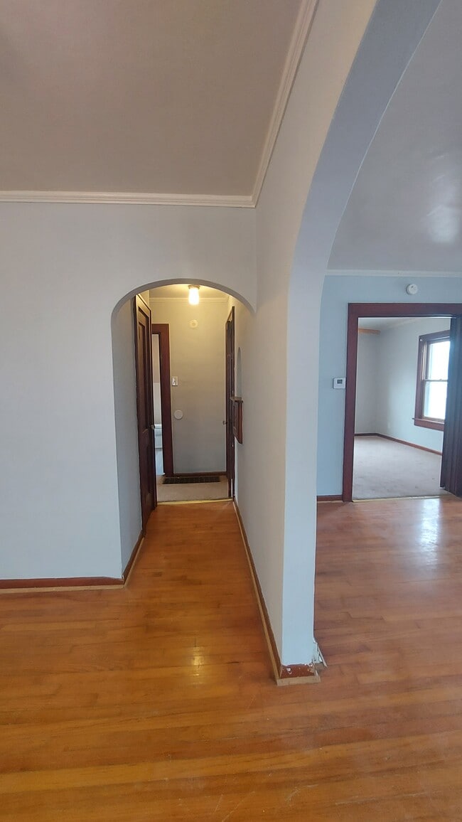 Building Photo - 1030 Bond St