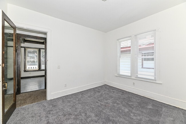 Building Photo - 3240 W Juneau Ave