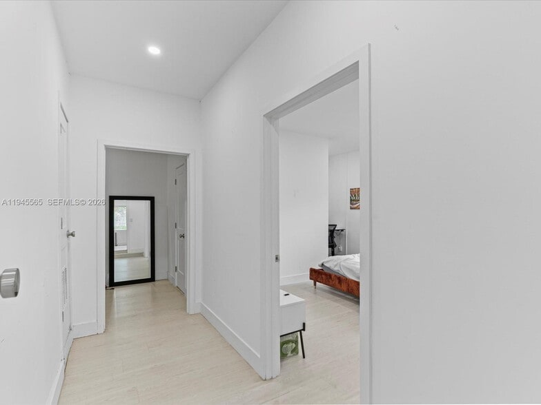 Building Photo - 5265 SW 78th St