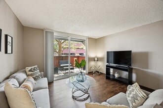 Building Photo - Glen at Hidden Valley