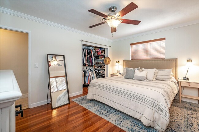 Building Photo - 1512 E Hawthorne Cir