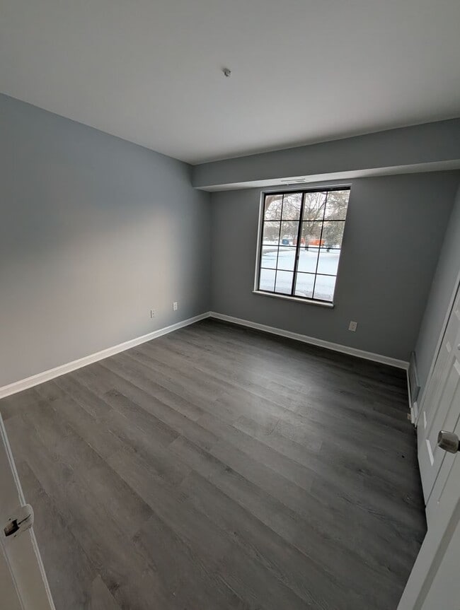 Building Photo - Beautiful 2 Bedroom Condo in Canton