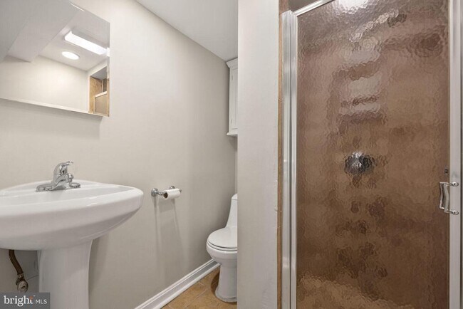 Building Photo - 302 N St SW