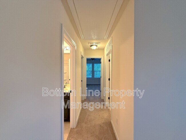 Building Photo - 5688 Garrow Glen Rd