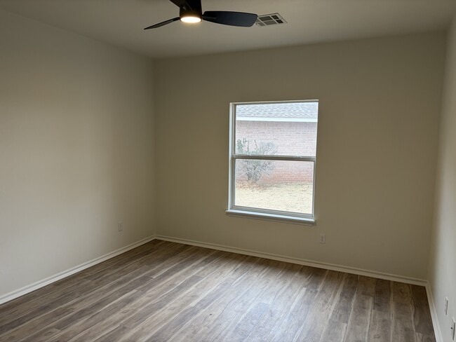 Building Photo - 11601 Hackney Ln