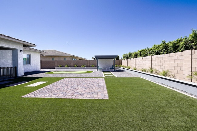 Building Photo - 23060 E Sonoqui Blvd