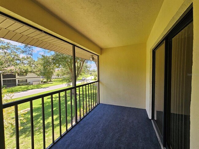Building Photo - 19505 Quesada Ave