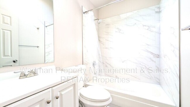 Building Photo - 5480 Mule Deer Dr