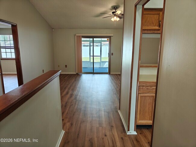 Building Photo - 1314 Cutlass Rd