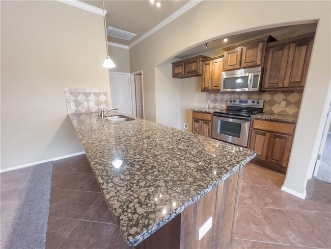 Building Photo - 3109 SW Wargate Ave