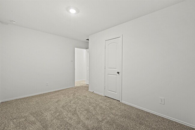 Building Photo - 6023 Ginevra Summers Dr