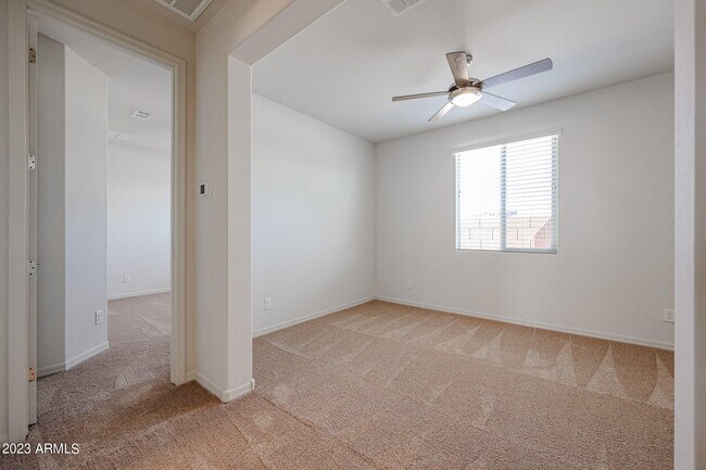 Building Photo - 2034 W Desert Frst Trl