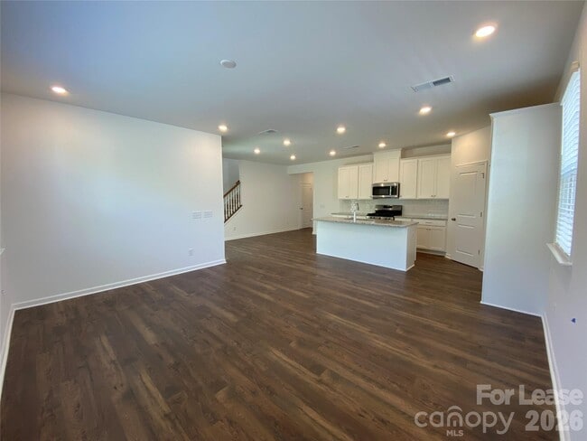 Building Photo - 14057 Lake Home Ln