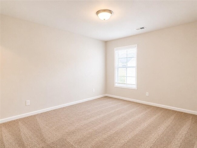 Building Photo - 123 Mill Pond Ln