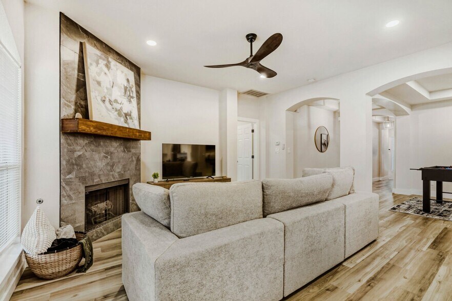 Building Photo - 4216 Flat Stone Ct