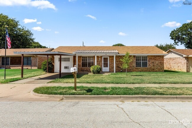 Primary Photo - 212 Dirks Dr